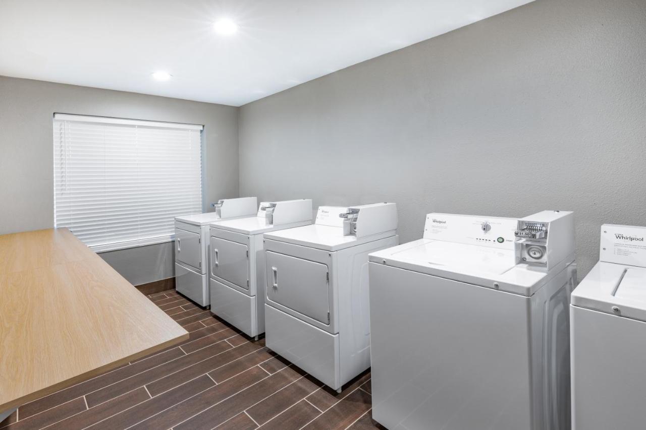 Hawthorn Extended Stay By Wyndham Oklahoma City Airport Exteriör bild